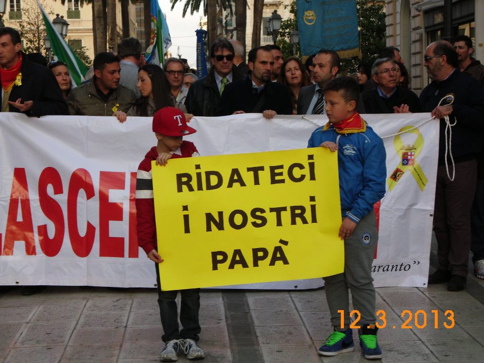 La manifestazione di Taranto